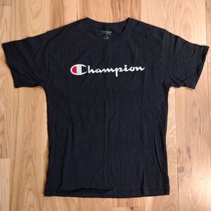 Champion logo simple black T shirt men's size medium